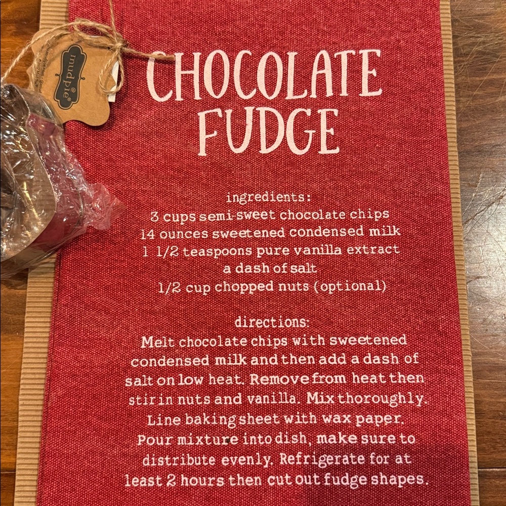 NWT Mud Pie Fudge Baking Towel Set Cookie Cutter 100% Cotton Tea Christmas NEW